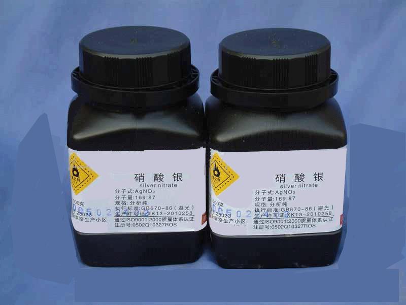 �y�ۡ������y