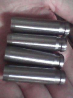 ���T����