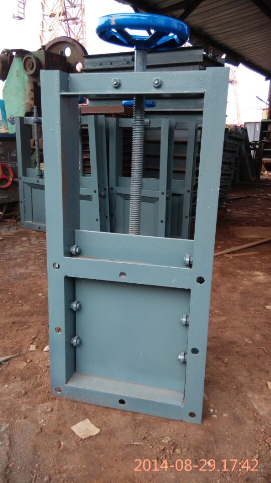 ���^��ï�h�����քӲ���y