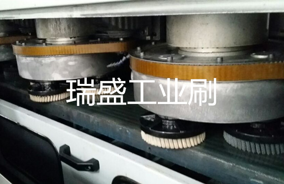 ����ˢ�S��ֱ�N