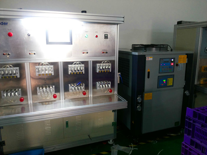 ��ʽ���һ�w�C(j��)���Ϻ�����һ�w�C(j��)���ӟ������ؙC(j��)