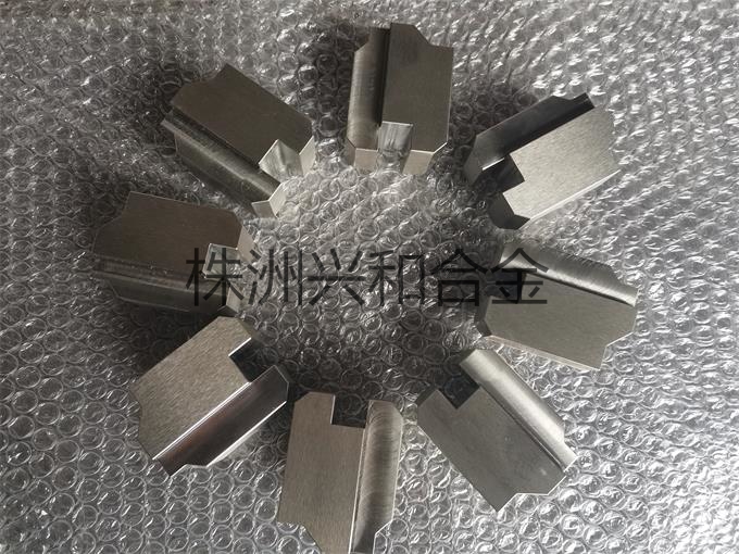 �߱����u�Ͻ��K