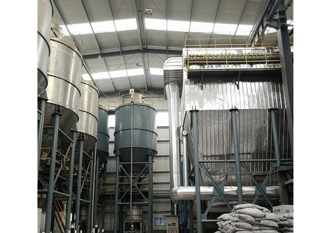 �{������ĥ